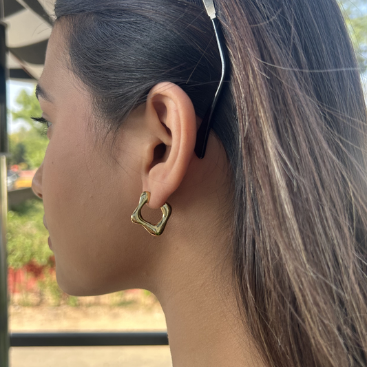 Wavelet Silver Huggies