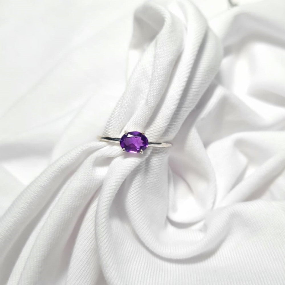 Luna Oval Birthcolor Ring